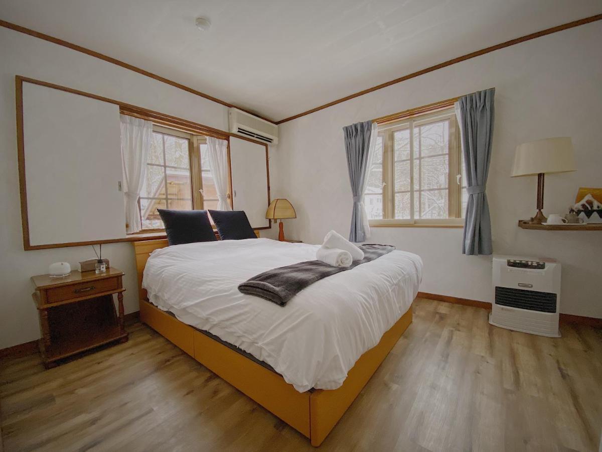 Apricot Pension Hakuba Buitenkant foto