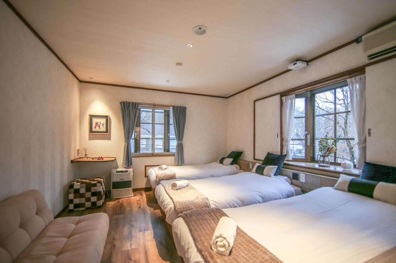 Apricot Pension Hakuba Buitenkant foto
