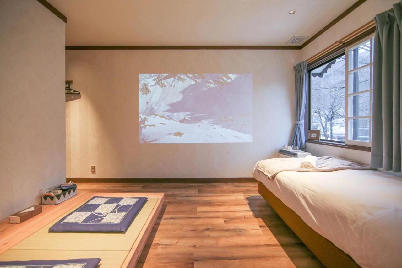 Apricot Pension Hakuba Buitenkant foto