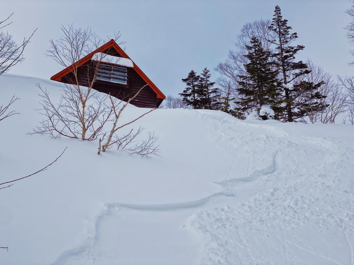 Apricot Pension Hakuba Buitenkant foto