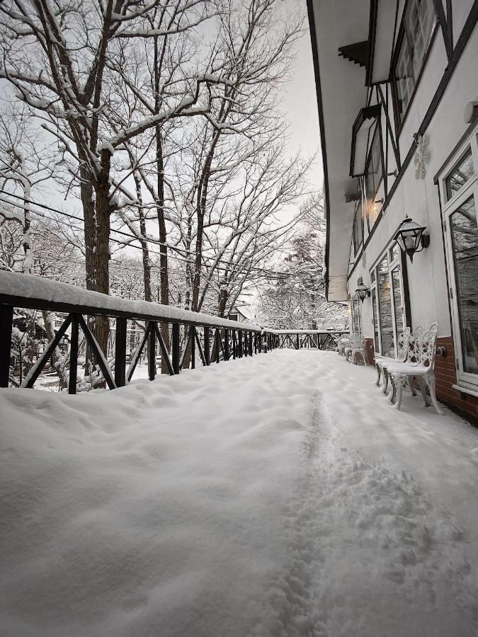 Apricot Pension Hakuba Buitenkant foto