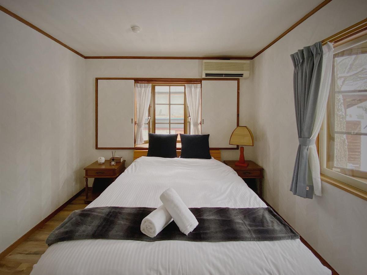 Apricot Pension Hakuba Buitenkant foto